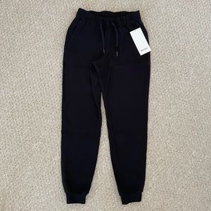 Lululemon on the fly joggers!